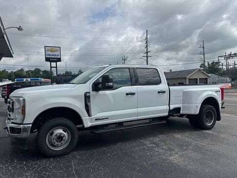 Used 2026 Ford F350 XLT AWD/4WD image 3