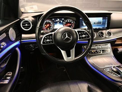 Used 2019 Mercedes-Benz E 300 4MATIC image 13