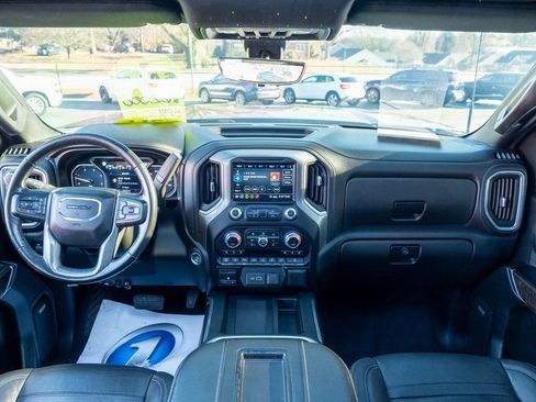 Used 2020 GMC Sierra 2500 Denali w/ Denali Ultimate Package image 25