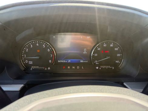 Used 2021 Ford Explorer XLT w/ Equipment Group 202A RWD image 14