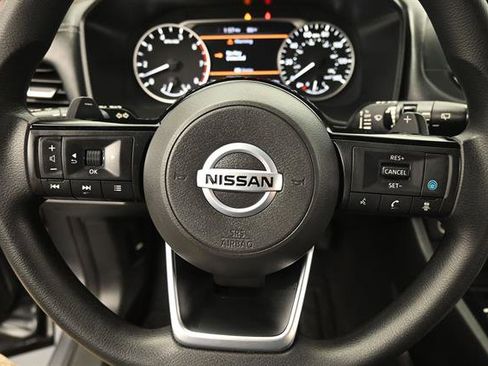 Used 2021 Nissan Rogue SV FWD image 9
