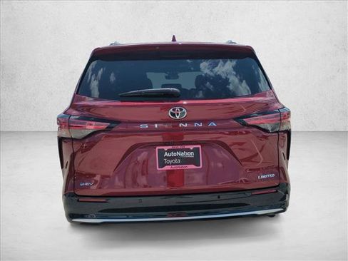 New 2026 Toyota Sienna Limited FWD image 8
