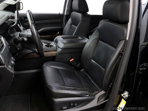 Used 2018 Chevrolet Suburban LT AWD/4WD image 10