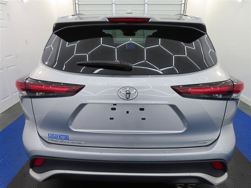 Used 2024 Toyota Highlander XSE FWD image 7
