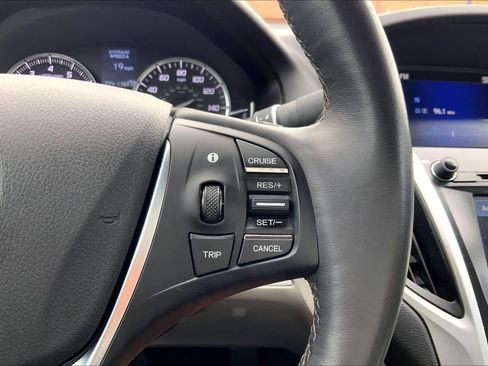 Used 2015 Acura TLX FWD image 25