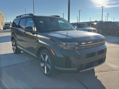 Certified 2025 Hyundai Santa Fe Limited image 2