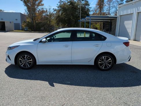 Used 2024 Kia Forte LXS image 8