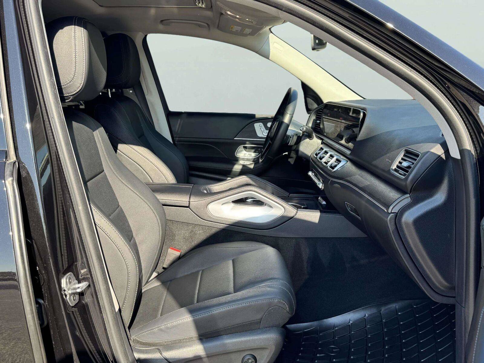 Used 2025 Mercedes-Benz GLE 350 4MATIC image 42