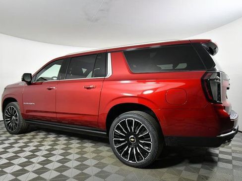 New 2026 Chevrolet Suburban High Country image 14