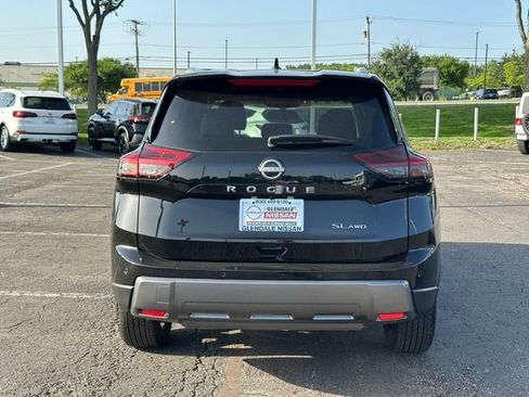 Used 2026 Nissan Rogue SL AWD/4WD image 4
