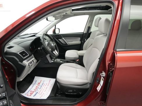 Used 2017 Subaru Forester 2.5i Premium AWD/4WD image 16