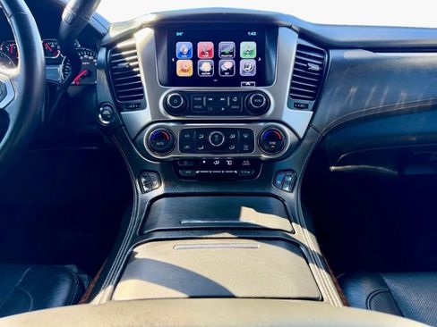 Used 2018 Chevrolet Tahoe Premier w/ RST Edition image 11