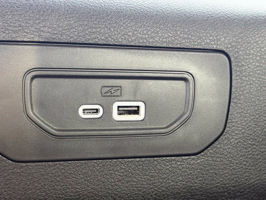 Used 2024 Jeep Grand Cherokee L Limited AWD/4WD image 12