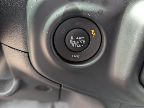 Used 2020 Jeep Wrangler Unlimited Sport S AWD/4WD image 24