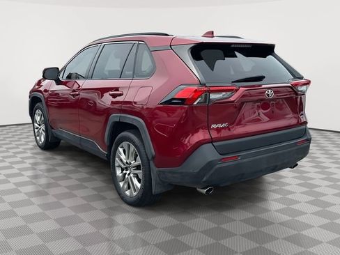 Used 2021 Toyota RAV4 XLE Premium AWD/4WD image 7