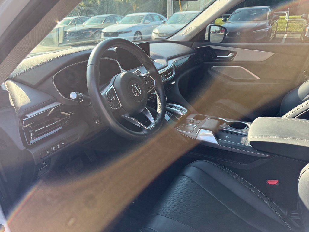 Used 2024 Acura MDX w/ Technology Package AWD/4WD image 7