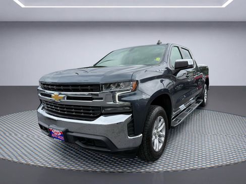 Used 2021 Chevrolet Silverado 1500 LT w/ Convenience Package II AWD/4WD image 2