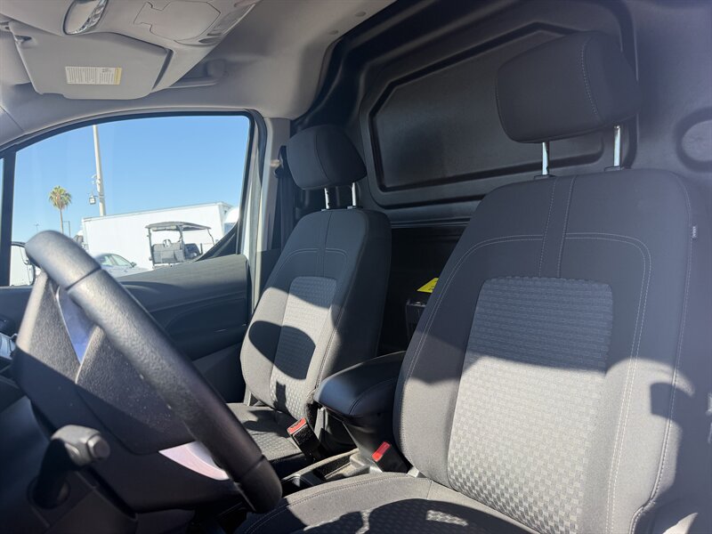 Used 2023 Ford Transit Connect XLT FWD image 11