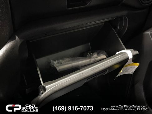 Used 2022 Chevrolet Silverado 1500 Custom RWD image 32