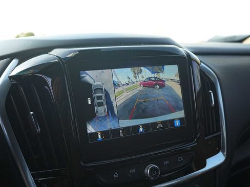 Used 2022 Chevrolet Traverse RS image 22