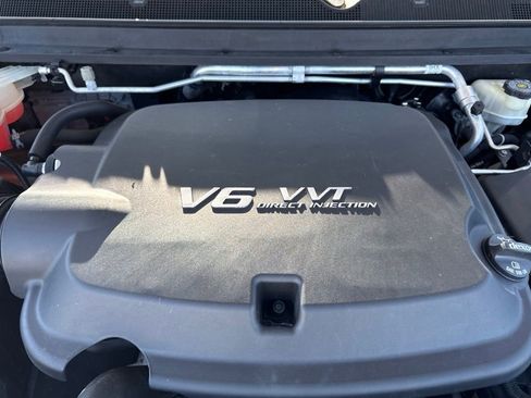 Used 2017 Chevrolet Colorado W/T w/ WT Convenience Package RWD image 18