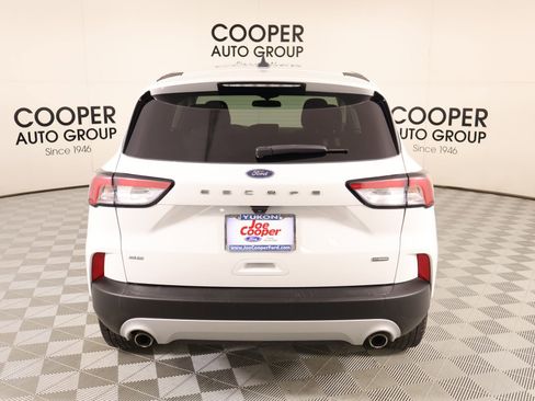 Used 2022 Ford Escape SE FWD image 20