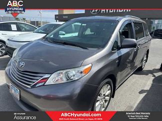 Used 2017 Toyota Sienna XLE w/ XLE Navigation Package video 1