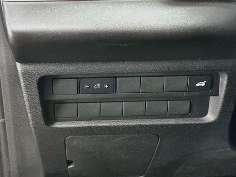 Used 2024 Mitsubishi Outlander SE AWD/4WD image 17