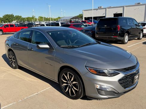 Used 2023 Chevrolet Malibu RS w/ LPO, Floor Liner Package image 2