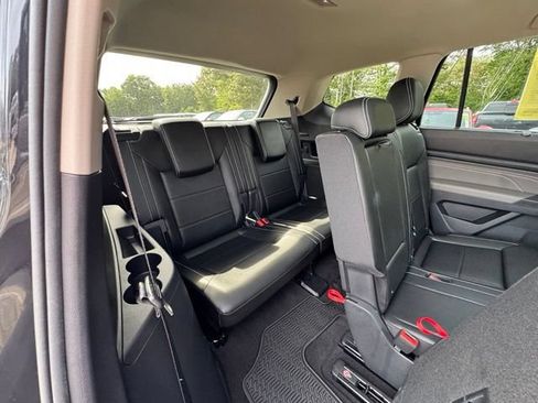 Certified 2023 Volkswagen Atlas SE w/ Panoramic Sunroof Package AWD/4WD image 28