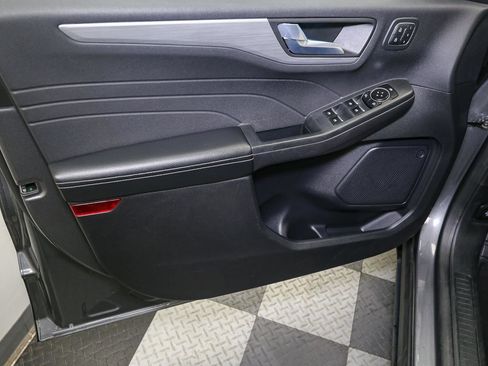 Used 2023 Ford Escape Platinum image 42