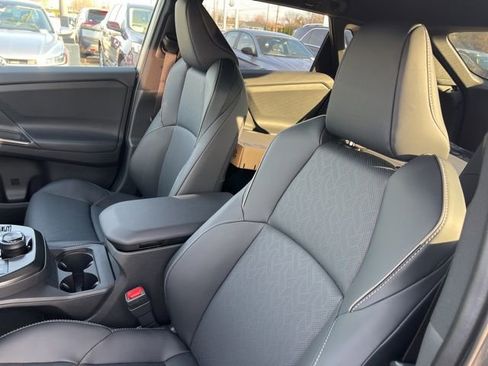 New 2026 Subaru Solterra Limited image 7