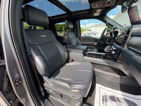 Used 2025 Ford F250 Platinum AWD/4WD image 36