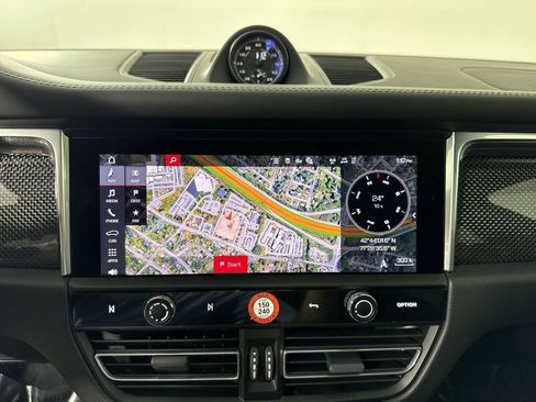 Certified 2026 Porsche Macan S AWD/4WD image 27