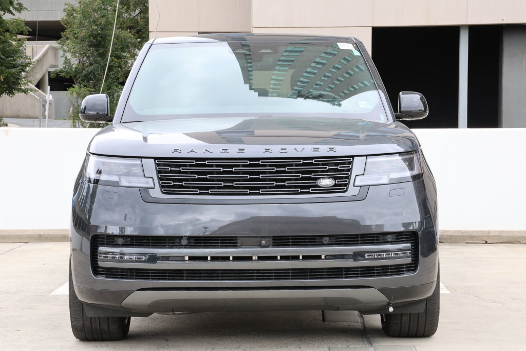 Used 2024 Land Rover Range Rover SE AWD/4WD image 6