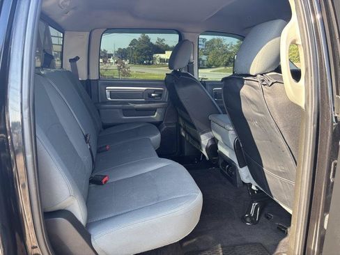 Used 2018 RAM 3500 SLT w/ Luxury Group AWD/4WD image 15