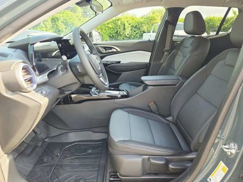 New 2026 Chevrolet Trax LT w/ Driver Confidence Package FWD image 11