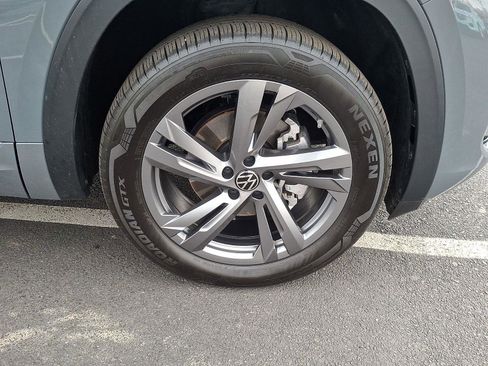 Used 2024 Volkswagen Atlas Cross Sport SEL R-Line image 6