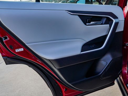 Certified 2021 Toyota RAV4 XLE Premium image 25