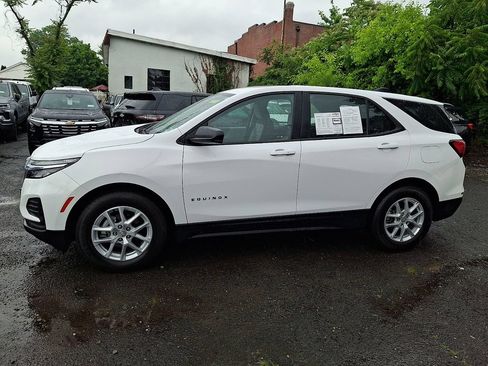 Certified 2023 Chevrolet Equinox LS FWD image 4
