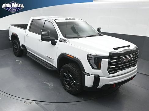 Used 2025 GMC Sierra 2500 AT4 AWD/4WD image 9