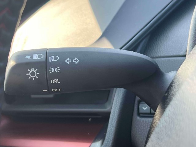 Used 2026 Toyota Prius Plug-In Hybrid FWD image 22