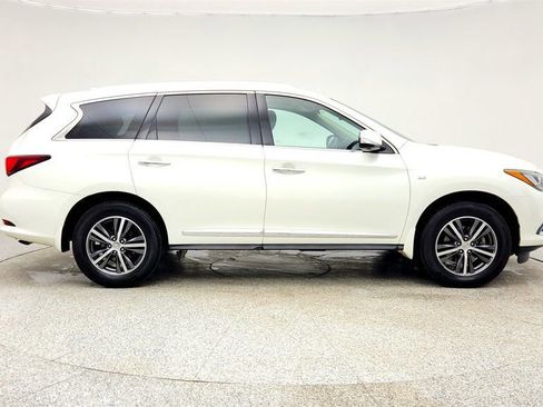 Used 2019 INFINITI QX60 Luxe w/ Essential Package image 4