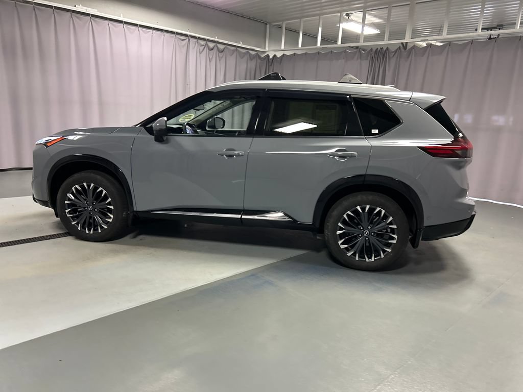 Used 2024 Nissan Rogue Platinum AWD/4WD image 4