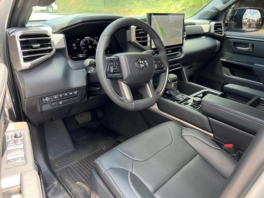 Used 2026 Toyota Tundra Limited AWD/4WD image 15
