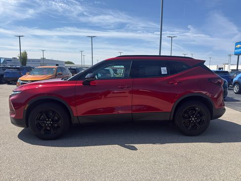 Certified 2023 Chevrolet Blazer LT w/ Convenience Package AWD/4WD image 6