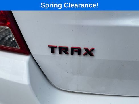 Used 2018 Chevrolet Trax LT w/ Redline Edition AWD/4WD image 16