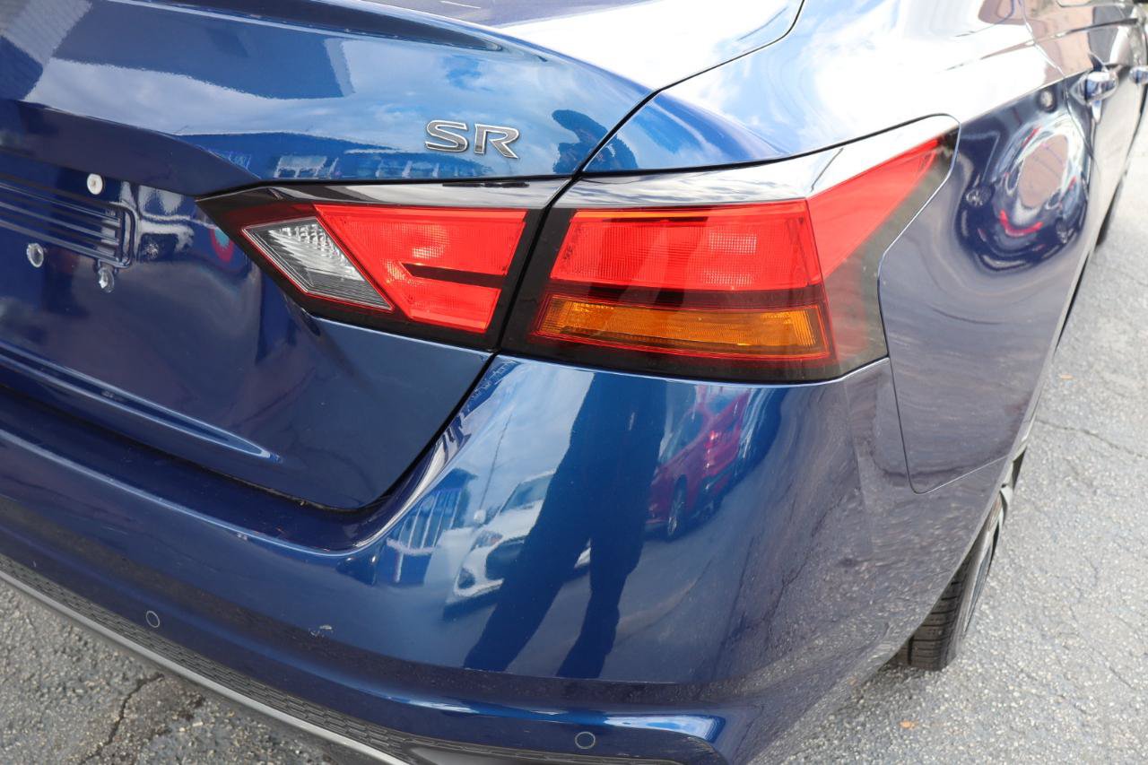 Used 2020 Nissan Altima 2.5 SR FWD image 32