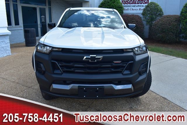 Used 2026 Chevrolet Colorado Trail Boss AWD/4WD image 4