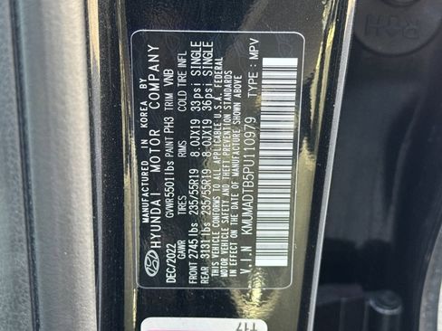 Used 2023 Genesis GV70 2.5T w/ Advanced Package image 21